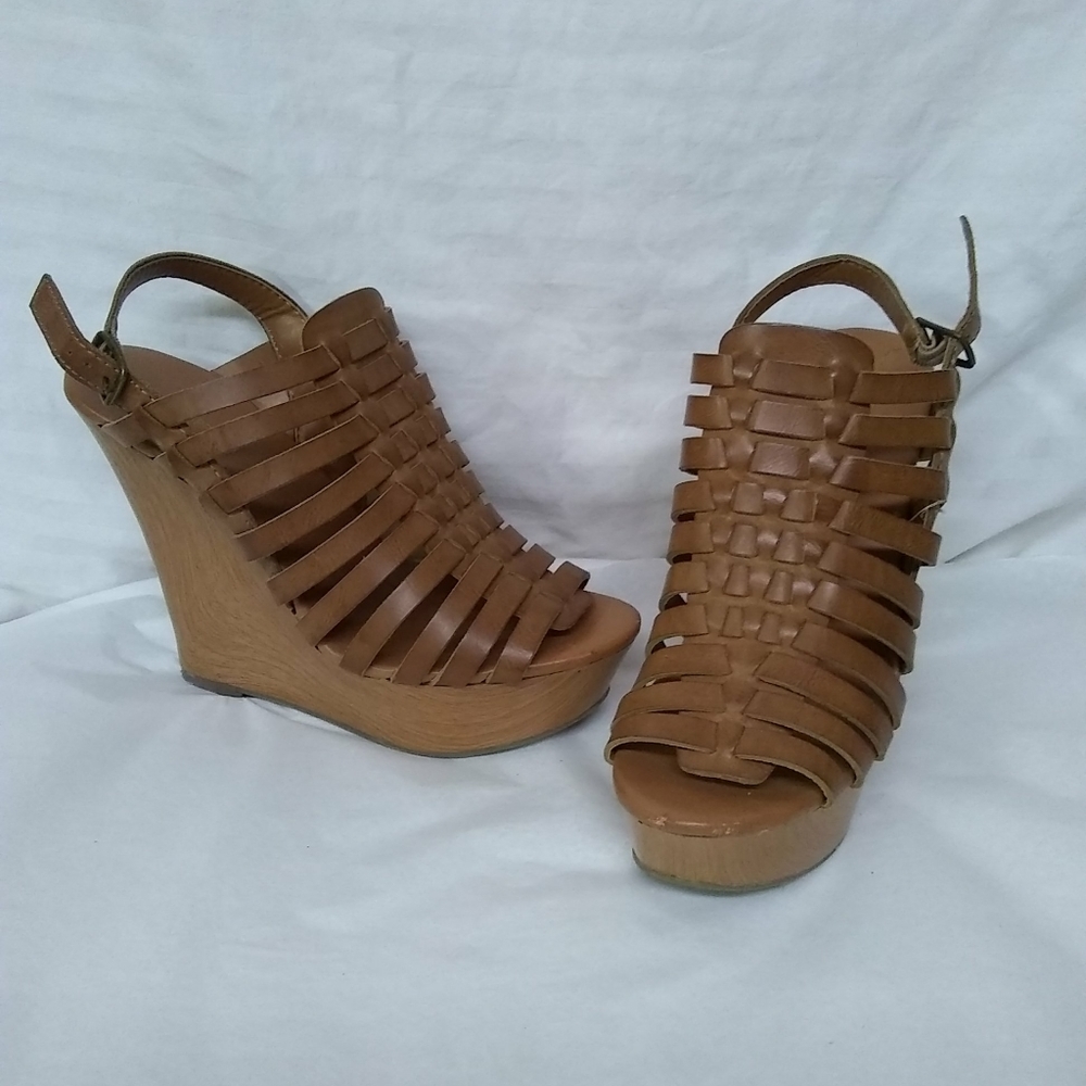 Mossimo Supply Co Womens Sandal Shoes Leather 5" Wedges Heel Tan Size 8